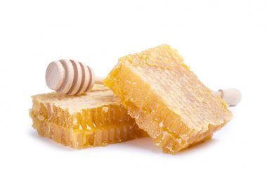 Beyaz arka plan üzerinde izole kepçe ile petek