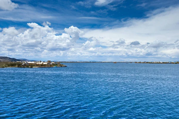 Totora Boot Titicacameer Buurt Van Puno Peru — Stockfoto