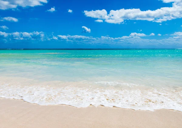 Sea  background.  tropical beach in Maldives — Stock Photo, Image