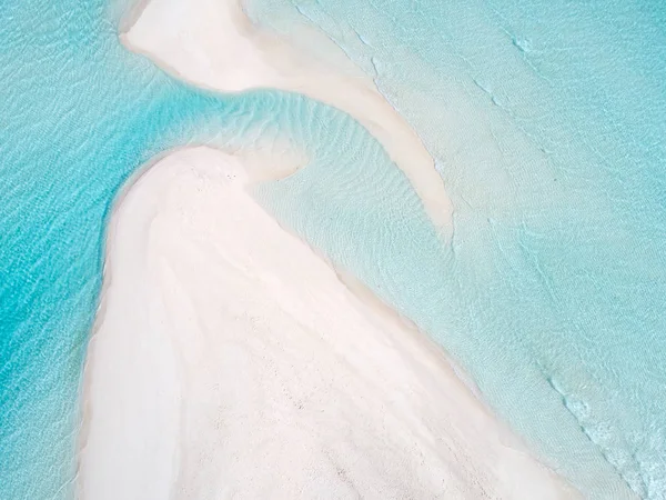 Beautiful aerial view of Maldives and tropical beach . Travel an — Stock Photo, Image