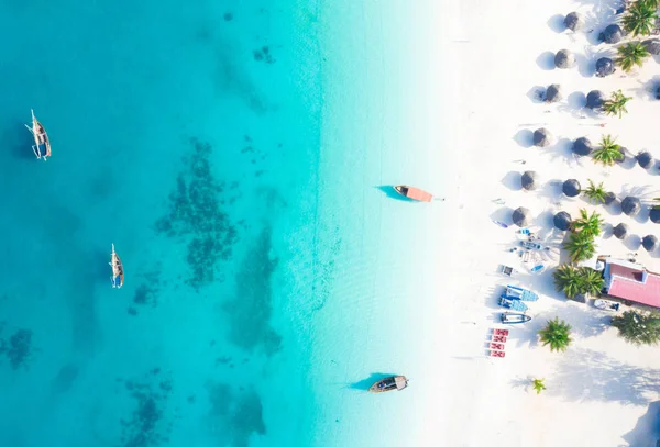 Den vackra tropiska ön Zanzibar Flygbild. Sea in za — Stockfoto