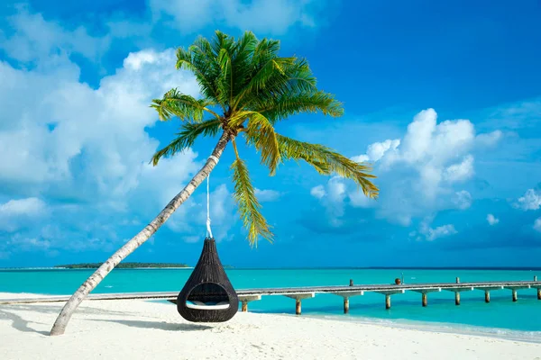 Playa y mar tropical. naturaleza fondo — Foto de Stock