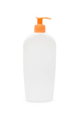 Beyaz arka planda kozmetik ürünler. c için kozmetik paketi