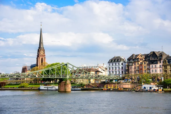 Floden Main i Frankfurts ovanifrån, Tyskland. Royaltyfria Stockfoton