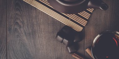 tarçın ve tatlılar ile çay