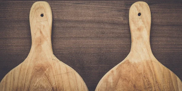 Dos tablas de pan en la mesa — Foto de Stock