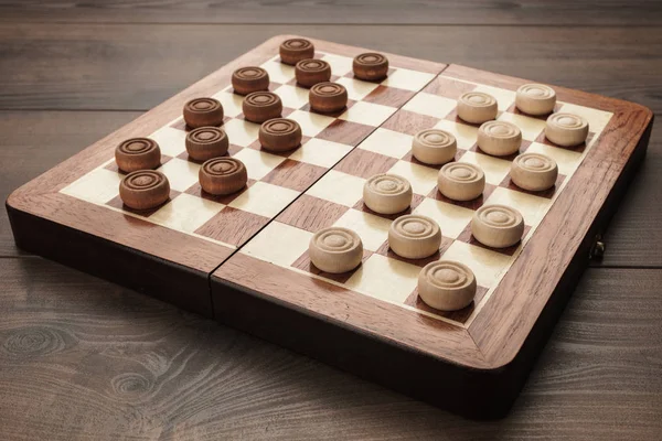木製チェッカー ゲーム — ストック写真