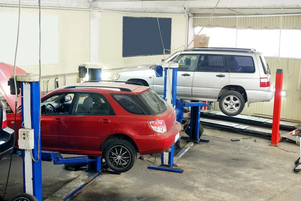 Garaje de reparación de coches — Foto de Stock