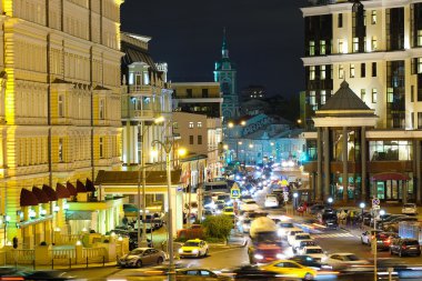  Moskova 'da gece trafiği