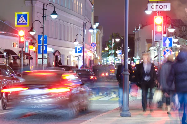 Nachtverkeer in Moskou — Stockfoto