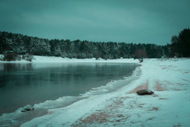 donmuş kış Gölü