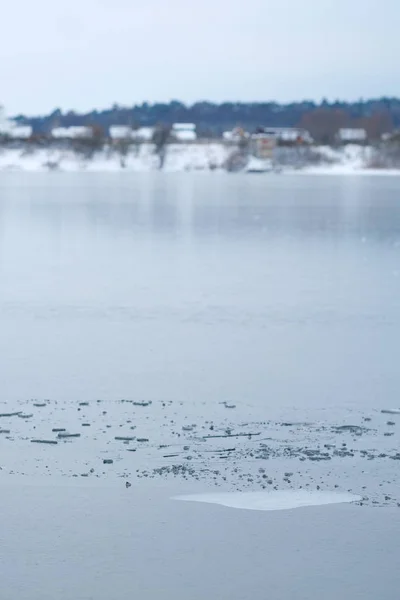 Zmrazené zimní jezero — Stock fotografie