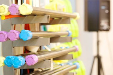 Fitness salonunda Spor donatımı