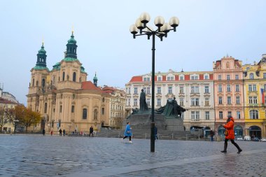 Aziz Nikolaos Kilisesi Prag eski şehir Meydanı üzerinde