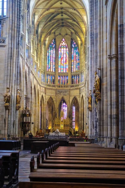 圣维特大教堂在布拉格城堡的内部 — 图库照片