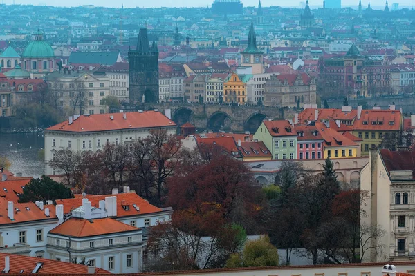 Panorama de una parte histórica de Praga — Foto de Stock