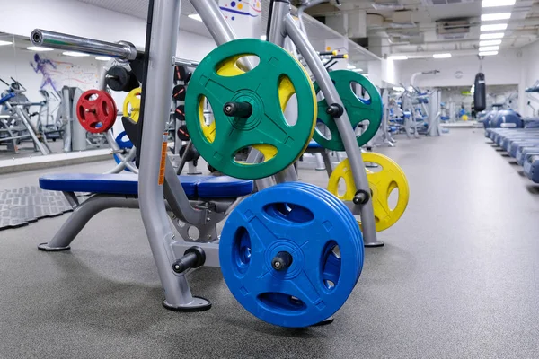 Weights in a fitness hall — Stock Photo, Image