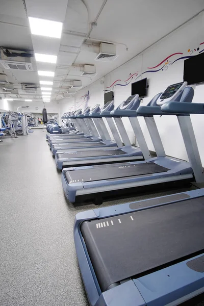 Treadmills in a fitness hall — Stock Photo, Image