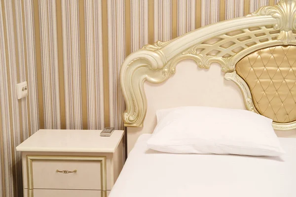 De slaapkamer van een hotel — Stockfoto