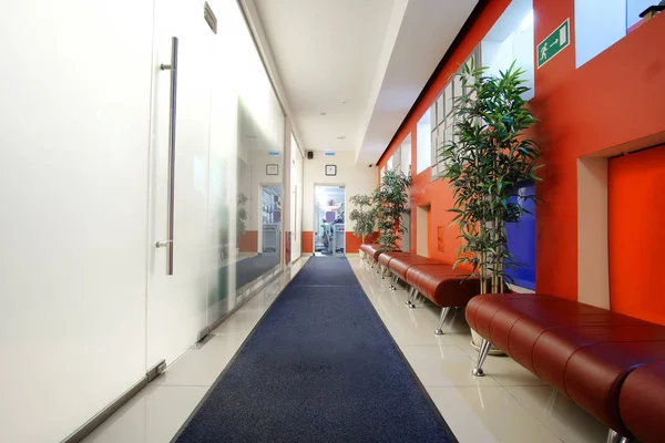 Innvendig i en korridor – stockfoto