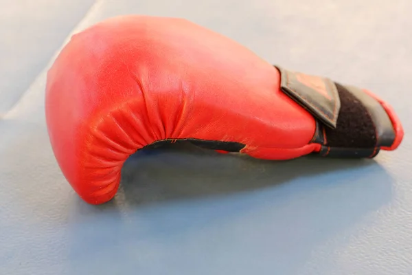 Image of boxing glove — Stock Photo, Image