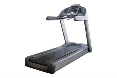  fitness salonunda koşu bandı