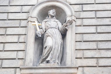 bir bina, bir merkezi Prag Yaylası girişindeki nitelikli anıt