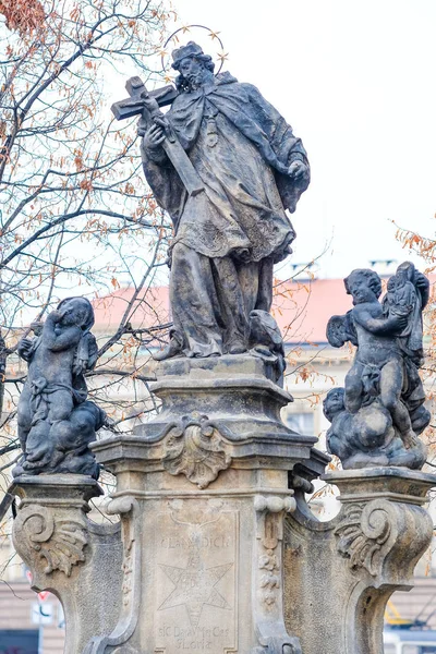 anıt, bir merkezi Prag