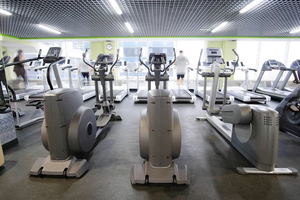 Modern bir fitness salonu — Stok fotoğraf