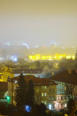 Bina, bir merkezi Prag