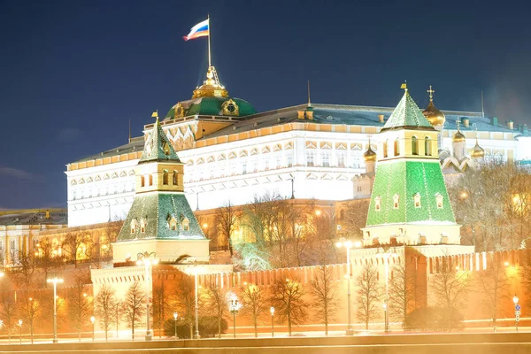 Paisagem noturna com a imagem de Moscou Kremlin — Fotografia de Stock