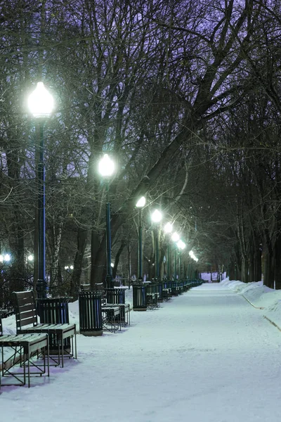 Night bulevard in Moscow — Stock Photo, Image