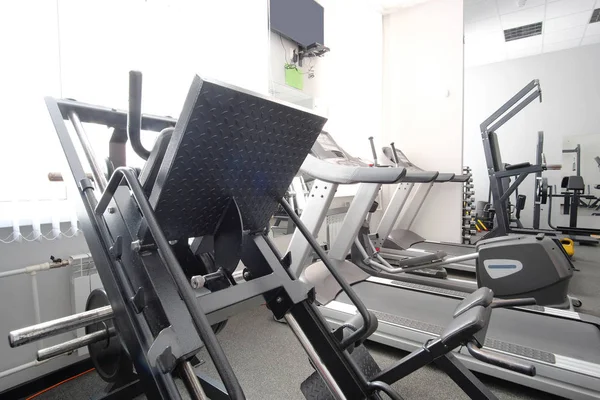 Interno di una sala fitness — Foto Stock