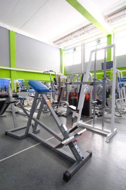 Bir spor salonunun içinde.