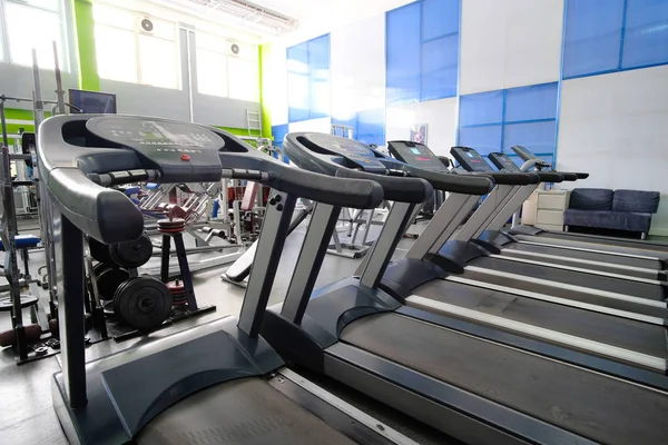 Interior de un gimnasio —  Fotos de Stock