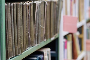 Kitaplık Kütüphane kitapları