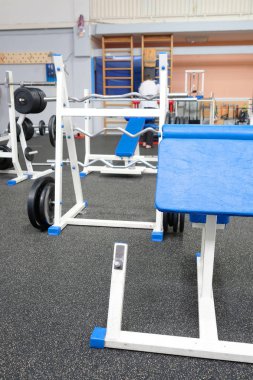 Bir spor salonunun içinde.