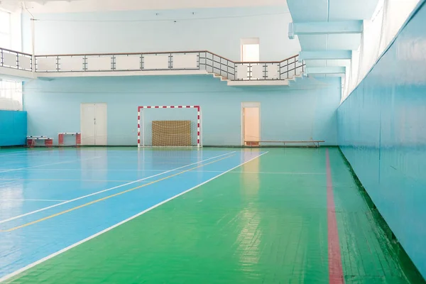 Interior de uma sala de esporte para futebol ou handebol — Fotografia de Stock