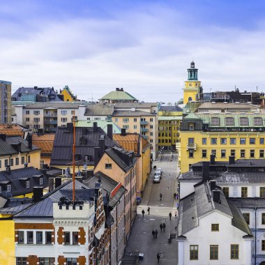 multystoried Stockholm binalarda yaşadığı