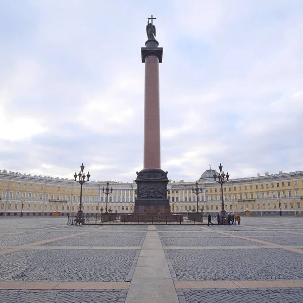 Alexander sütun St Petersburg — Stok fotoğraf