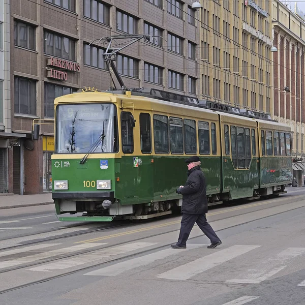 Трамвай в Хельсинки — стоковое фото