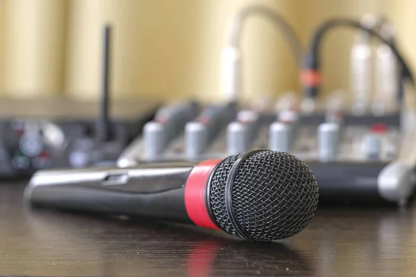 Gros plan microphone — Photo