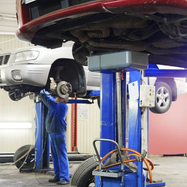 Garaje de reparación de coches —  Fotos de Stock