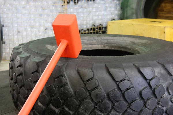 Neumático de camión y hummer Fitness — Foto de Stock