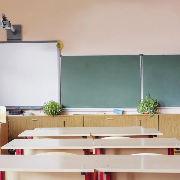 Interiören i en tom skola klass — Stockfoto