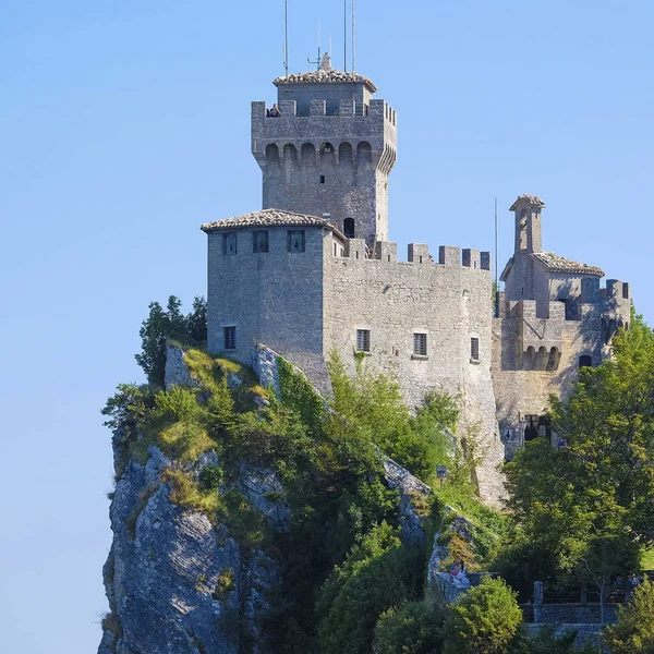 Castel içinde bir merkezi San-Marino — Stok fotoğraf
