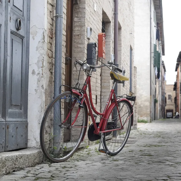 Ein Touristenfahrrad — Stockfoto