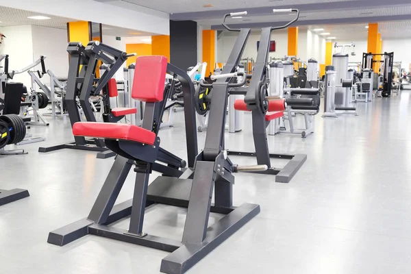 Interno di una sala fitness — Foto Stock