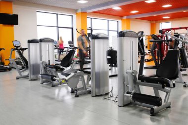 bir fitness salonu