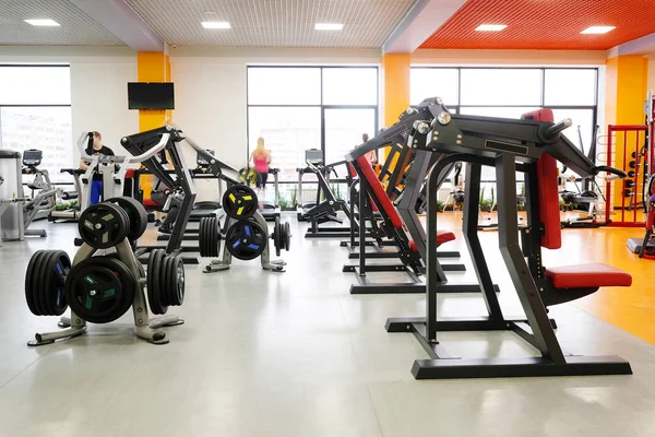 Fitness salonunda ağırlık — Stok fotoğraf